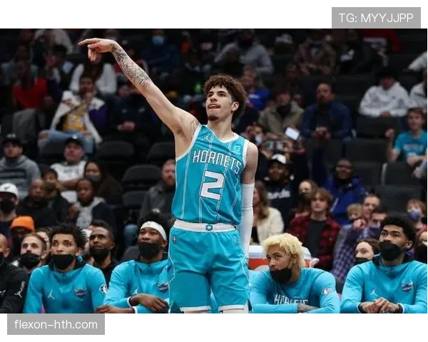 凯文·隆状态回暖,助力球队重返胜轨,展现出色个人表现受到关注 凯文·隆状态回暖,助力球队重返胜轨,展现出色个人表现受到关注