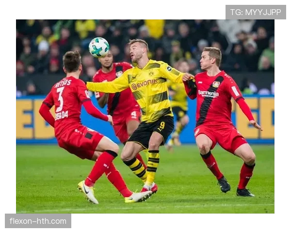 博尼法斯 vs 伊萨克:技术与力量的前锋对比 博尼法斯 vs 伊萨克:技术与力量的前锋对比